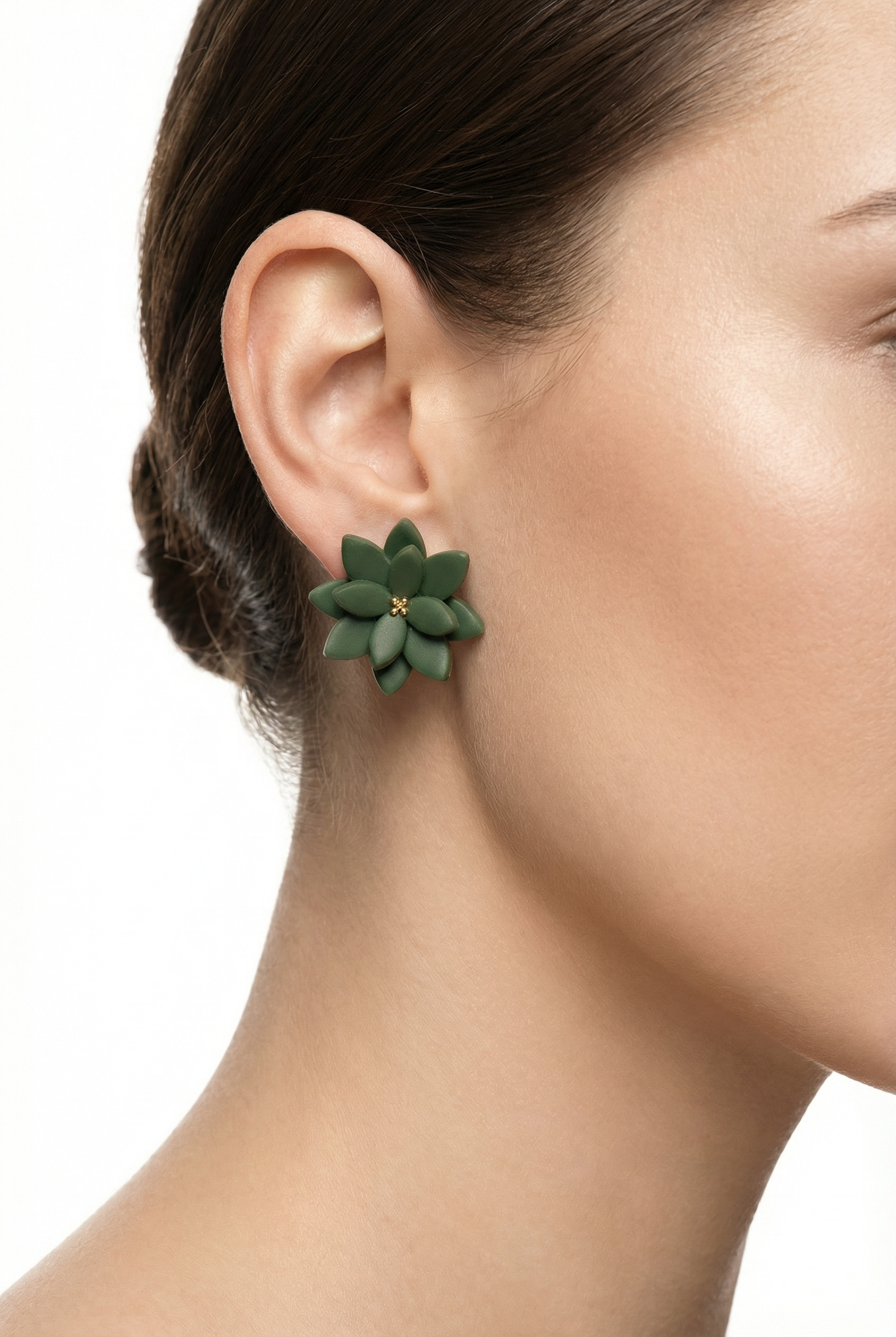 Handmade polymer clay floral earrings in forest green – Laluna Flora