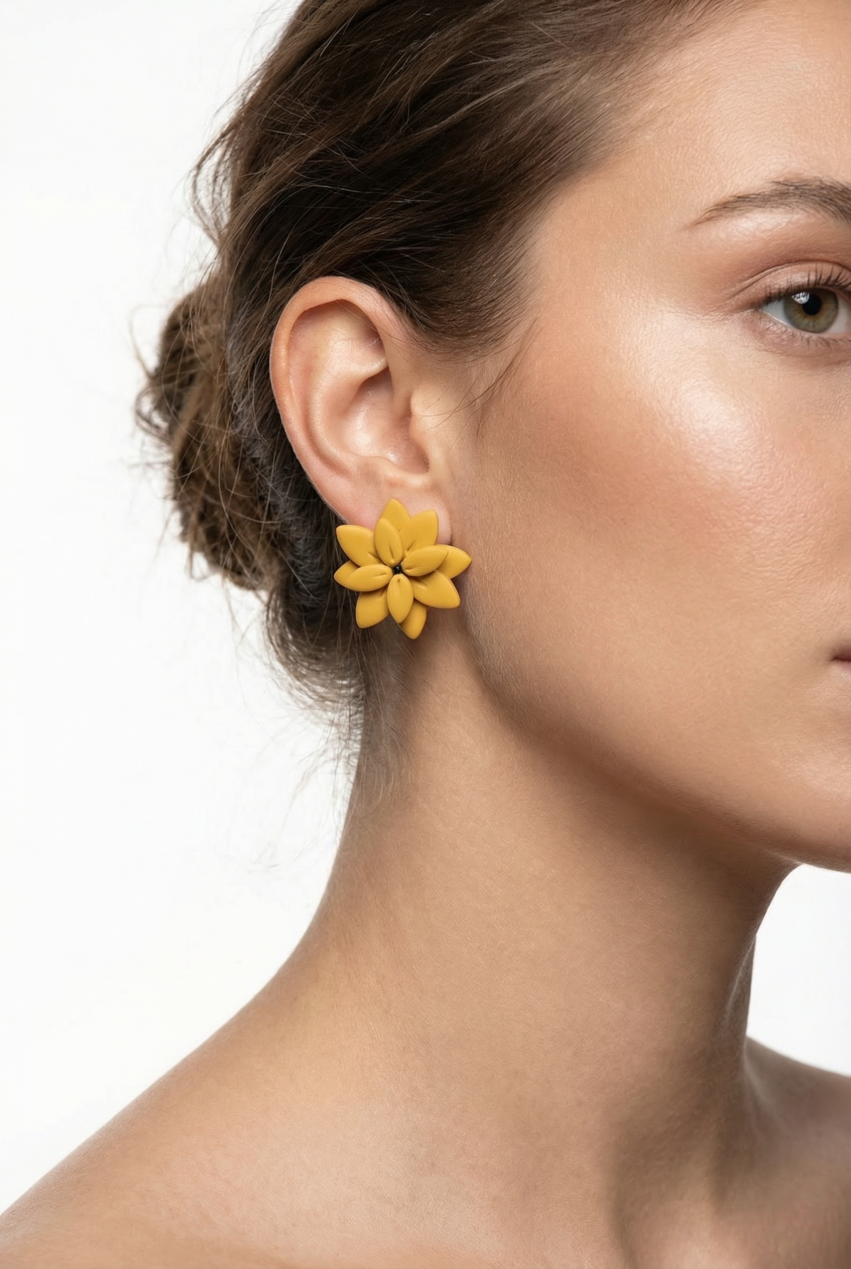 Handmade polymer clay floral earrings in mustard yellow – Laluna Flora
